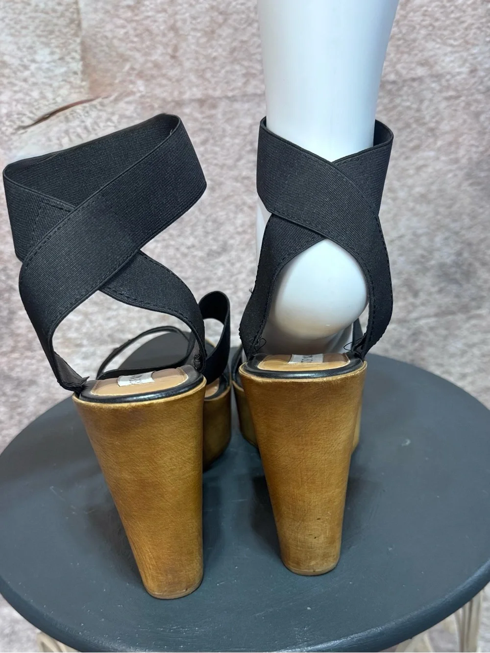 Steve Madden 9.5 Black Elastic Strap Sandals with Wood 5” Platform Wedge